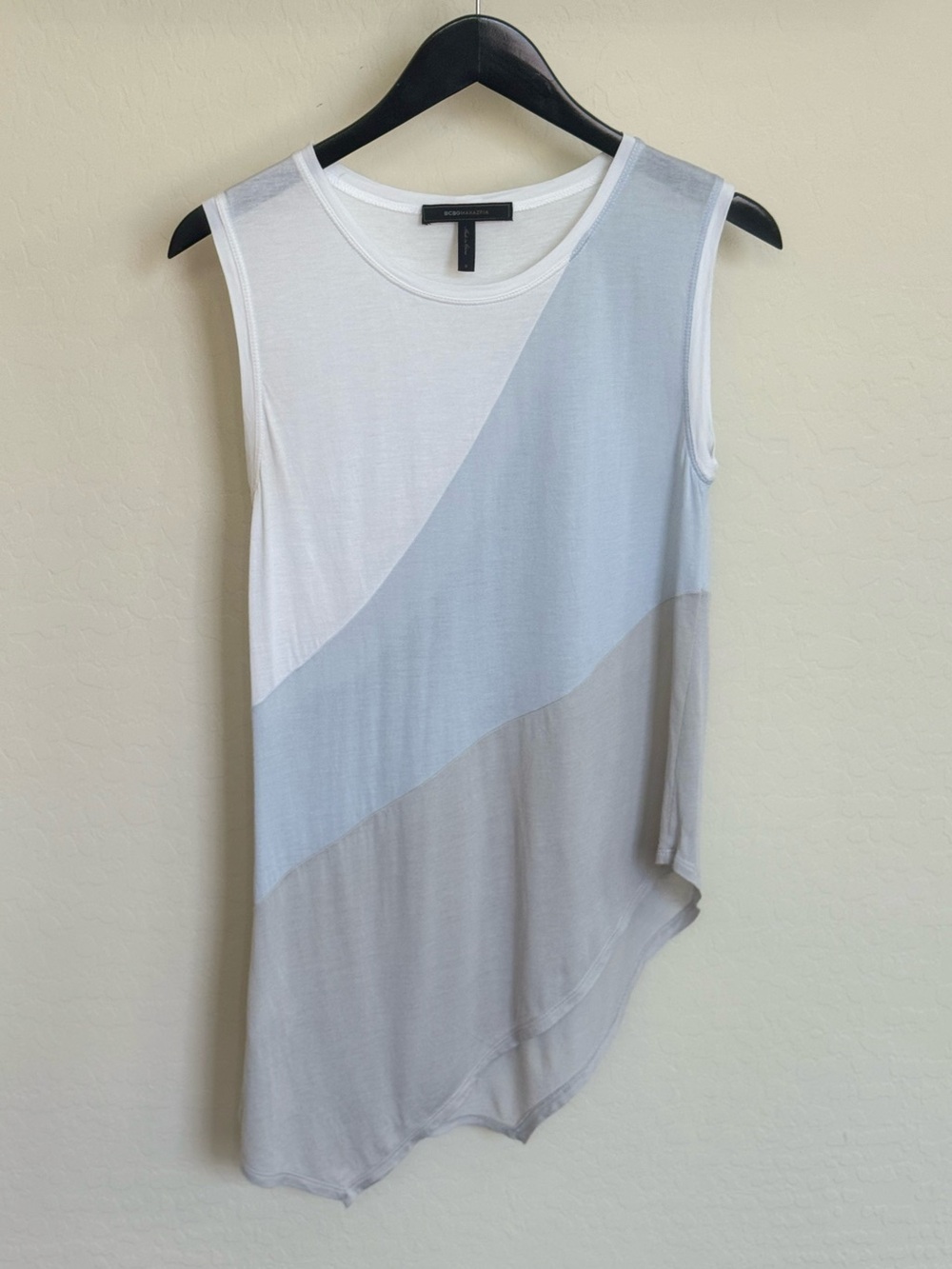 BCBGMAXAZRIA Colorblock Asymmetrical High-Low Tank Top Pumice Combo Small